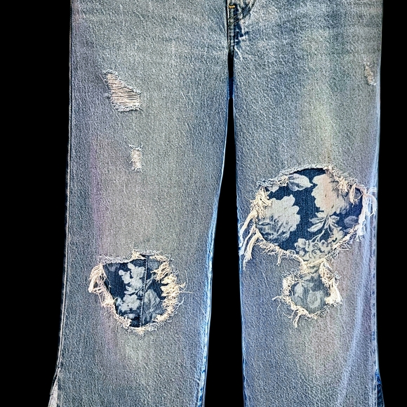 Levi's Denim - UPCYCLED ☆ HANDMADE "Levis" ROSE DENIM PATCHWORK & BELL BOTTOM INSETS! SZ 23
